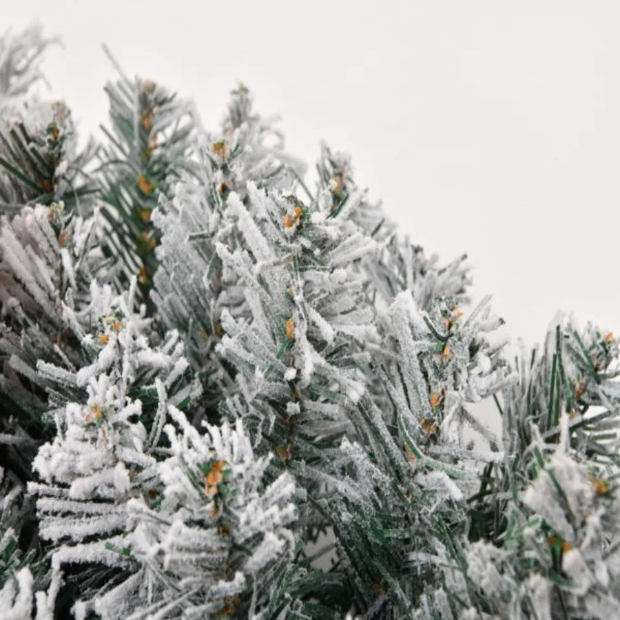 24in Prelit Battery Powered Christmas Wreath with Remote