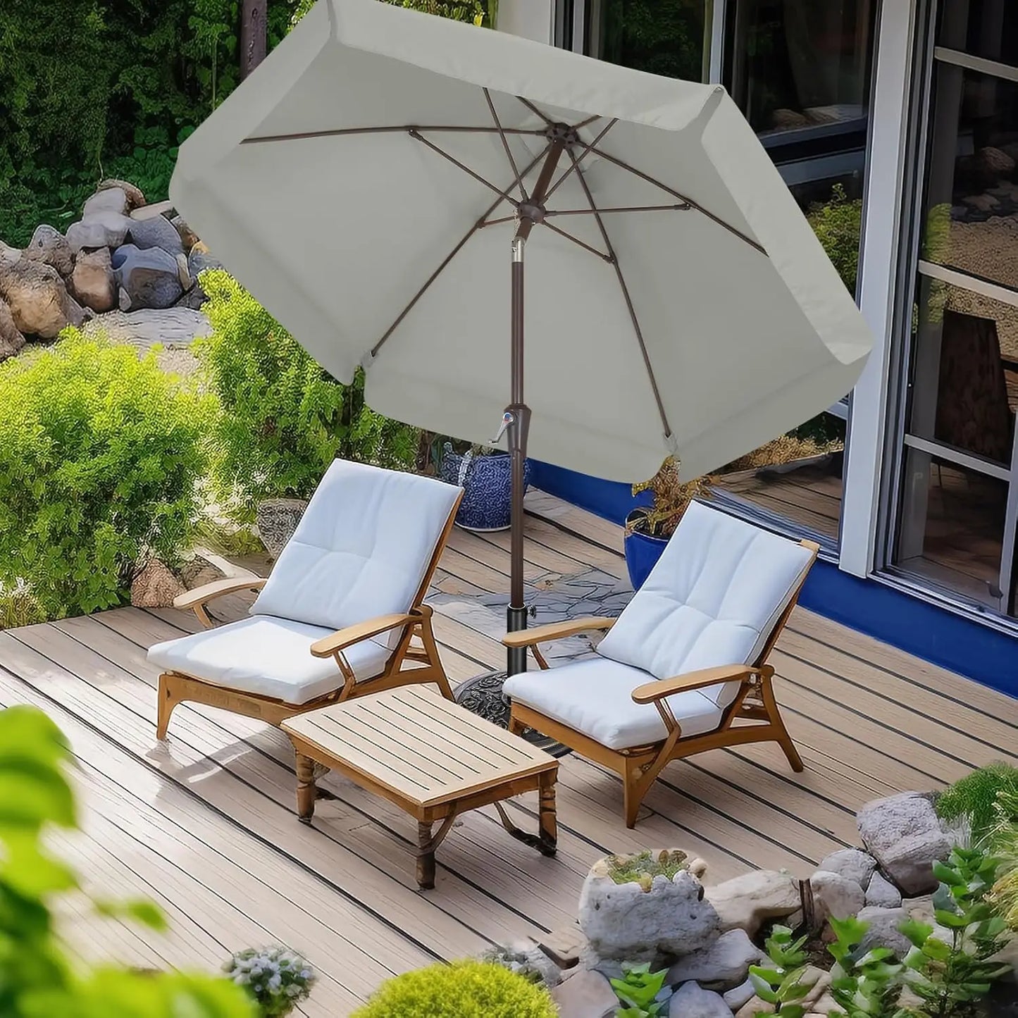 7.5ft Scalloped Patio Umbrella with Tilt and Crank