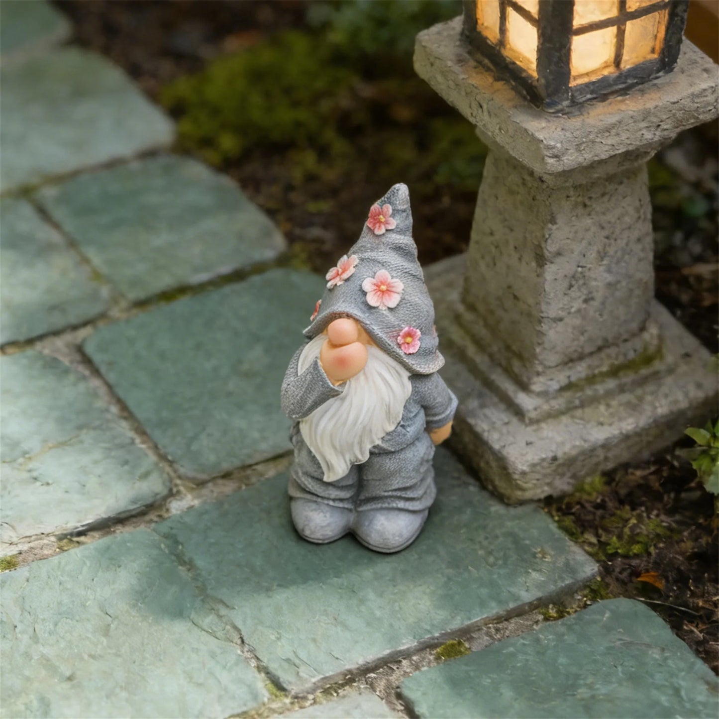 Cute Resin Gnomes Garden Statues with Pooping Design