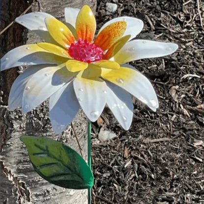 Decorative Metal Daylily Flower Garden Stakes