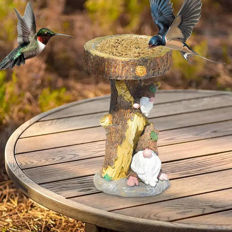 Decorative Resin Wild Bird Feeder Decorative Lawn Figurines