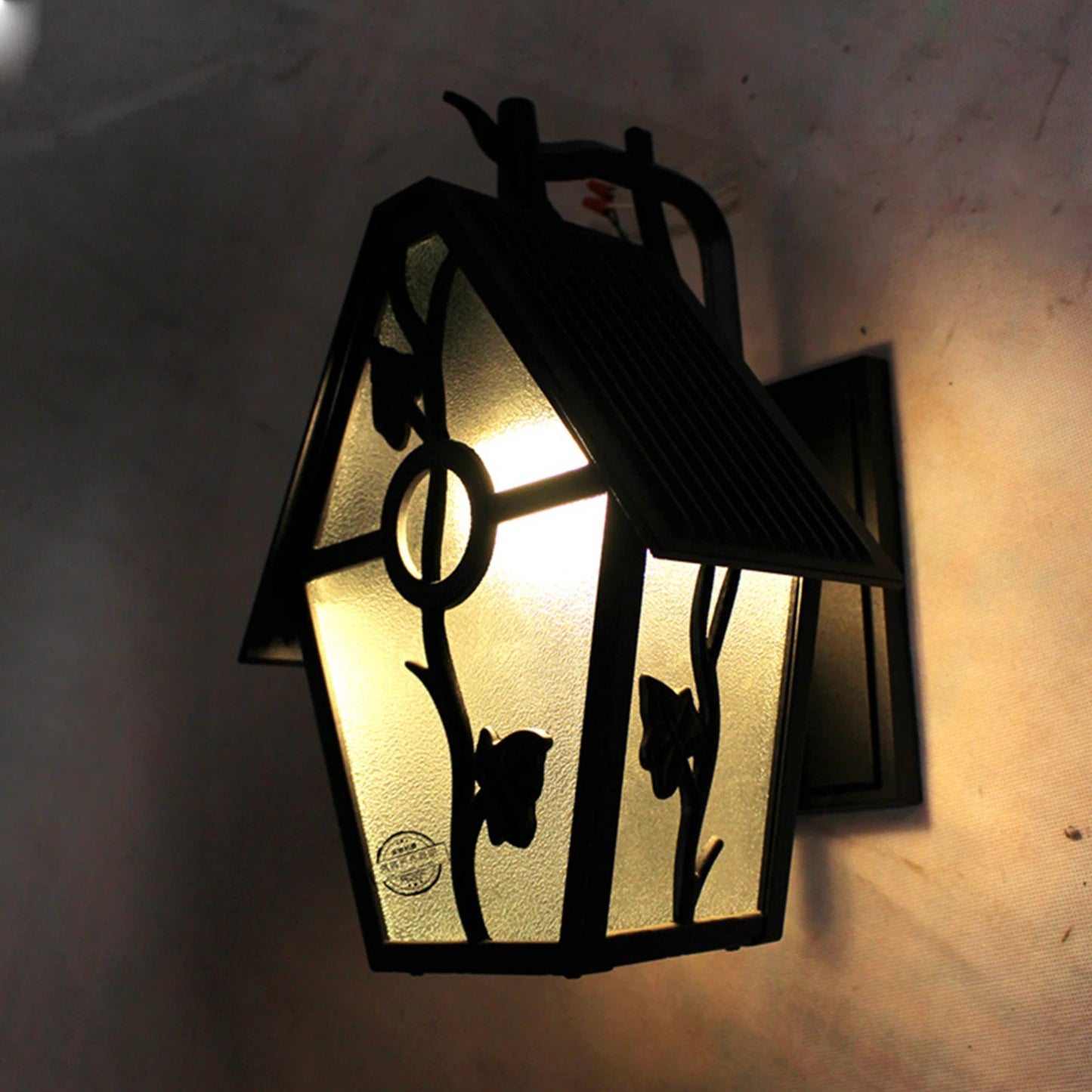 Waterproof Outdoor 100W European Style House Wall Lamp
