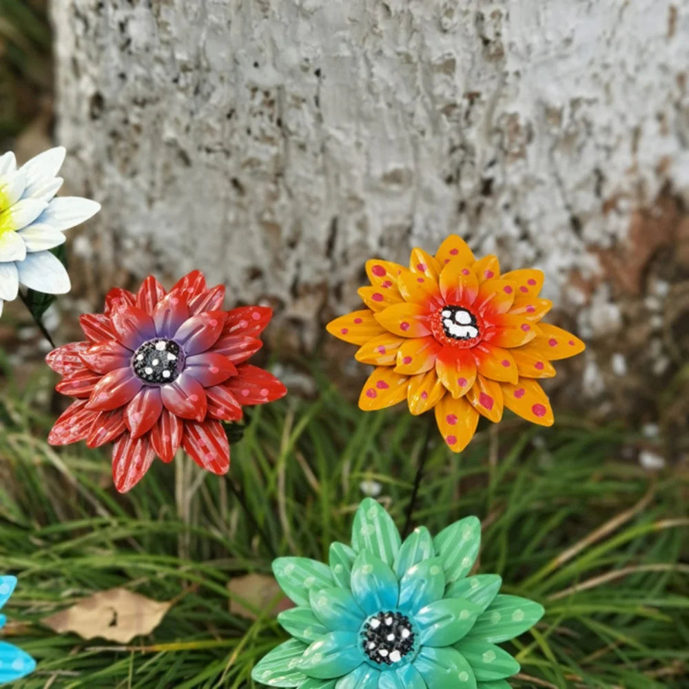 Decorative Metal Daylily Flower Garden Stakes