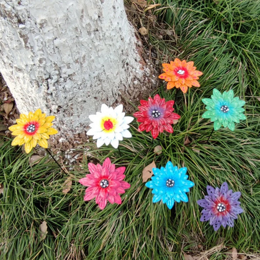 Decorative Metal Daylily Flower Garden Stakes